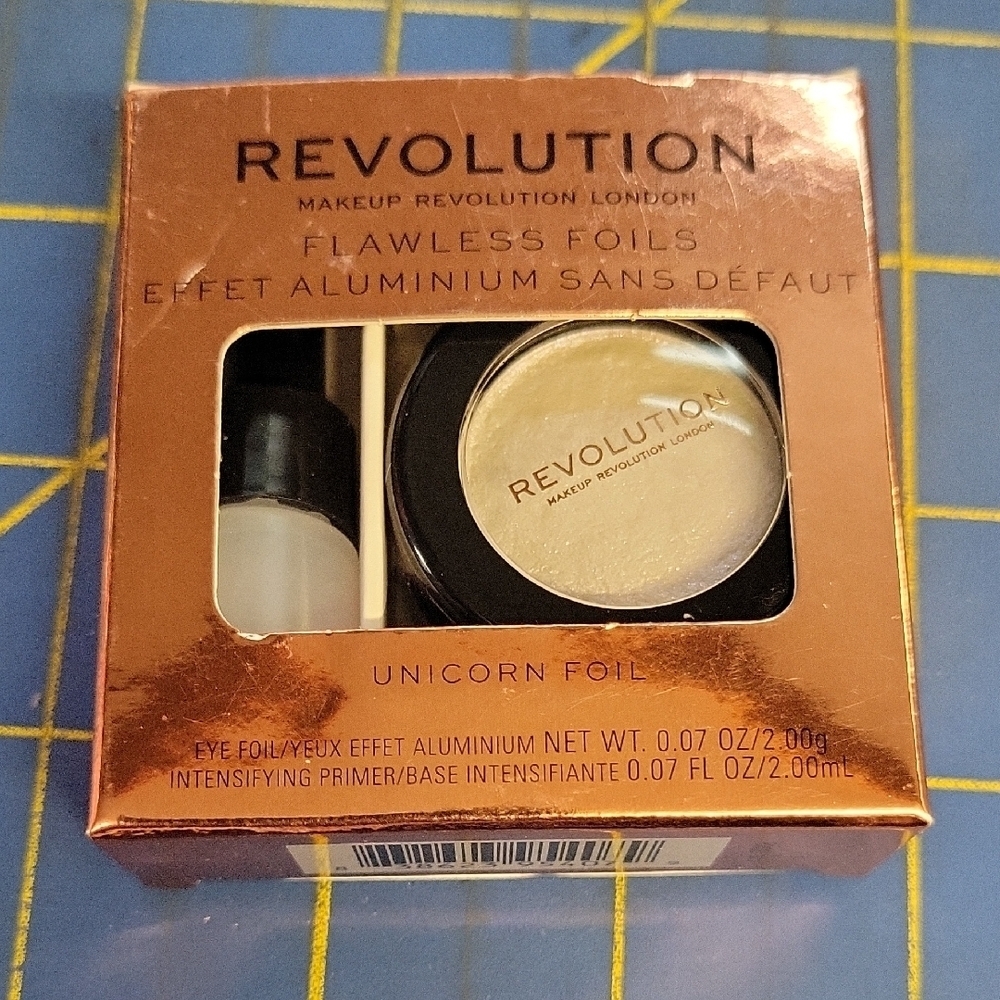 Makeup Revolution Eyeshadow Palette Unicorn Foil Kit New